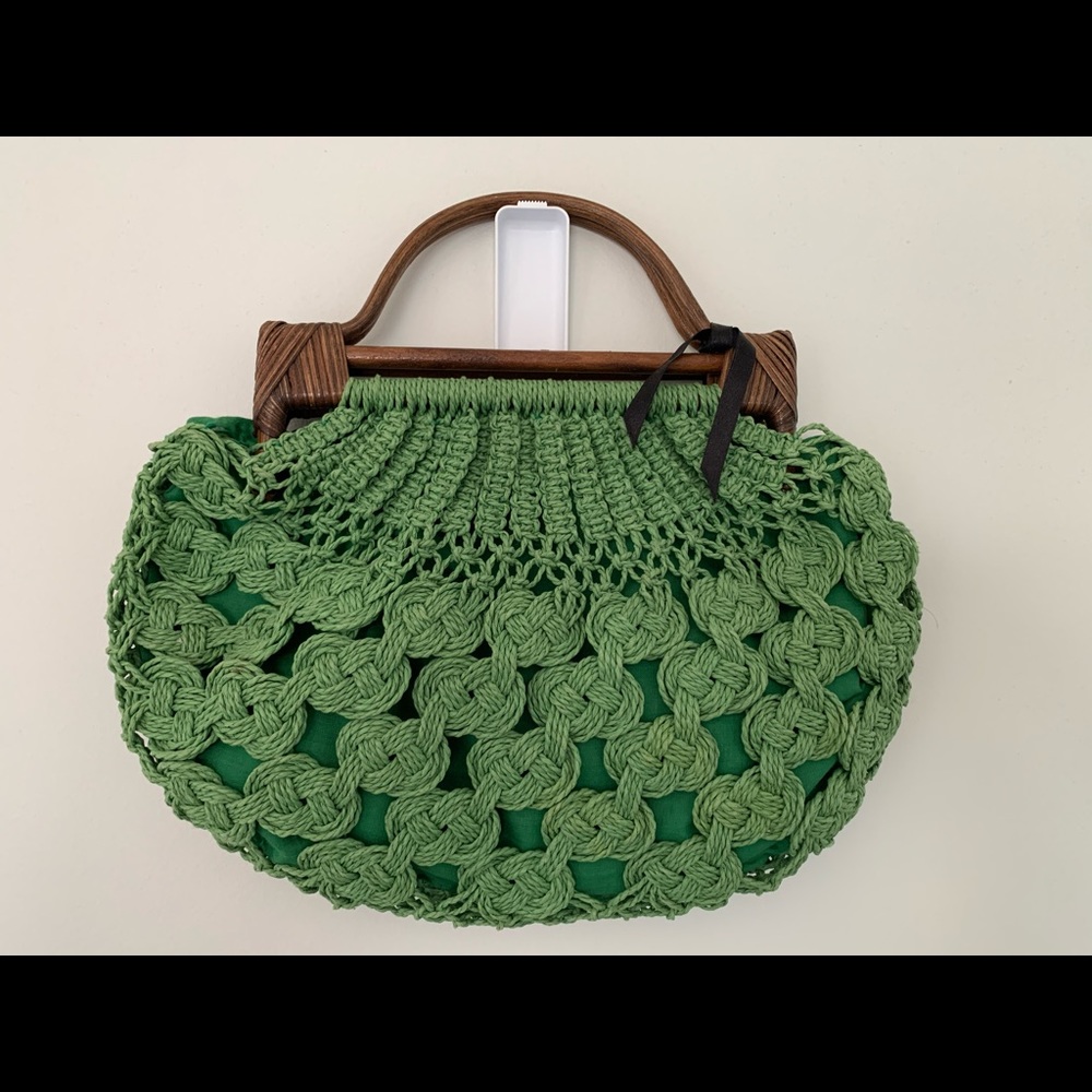 Green vintage woven handbag